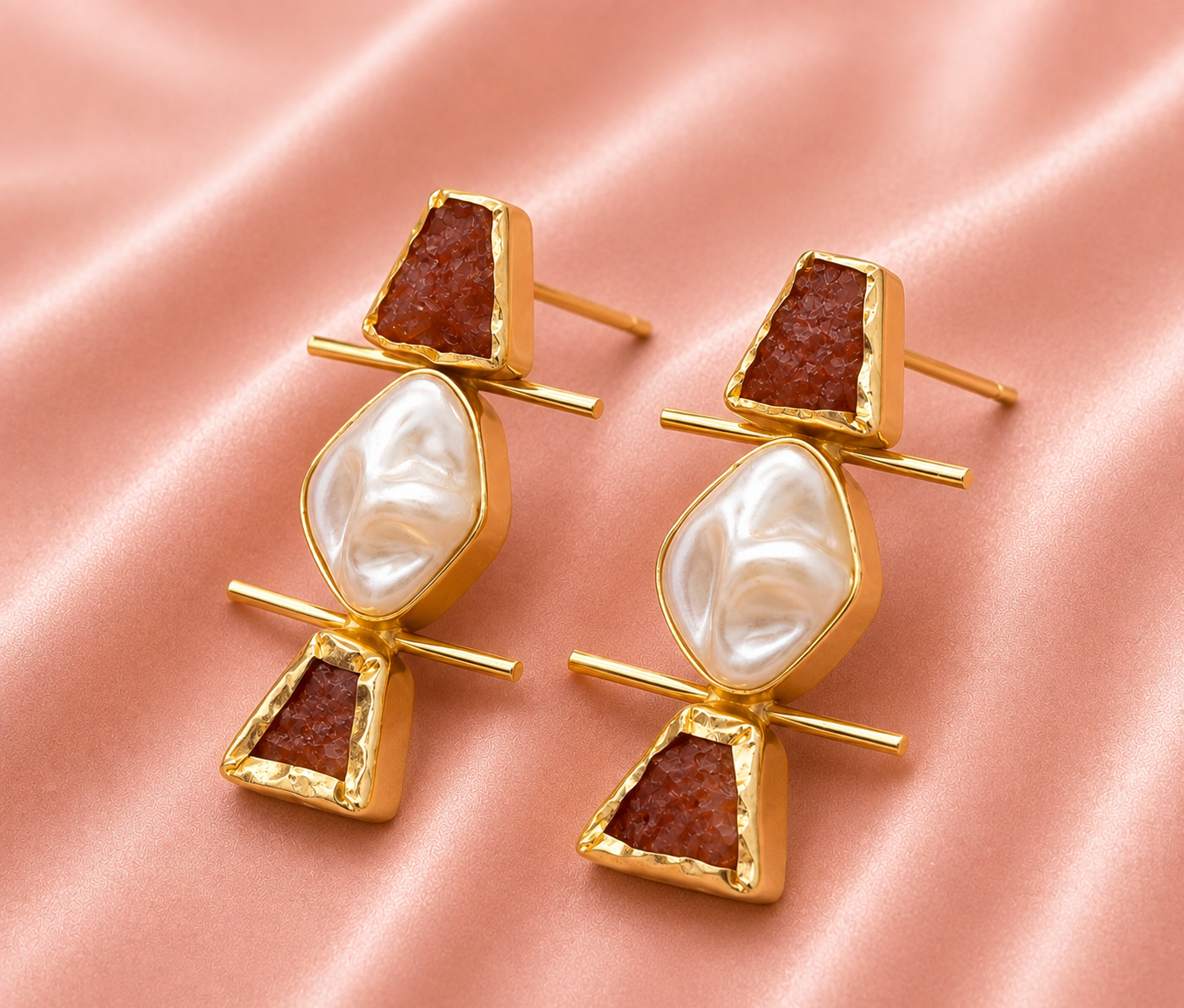 Aruna Geometric Pearl Drops — earring with contemporary styling